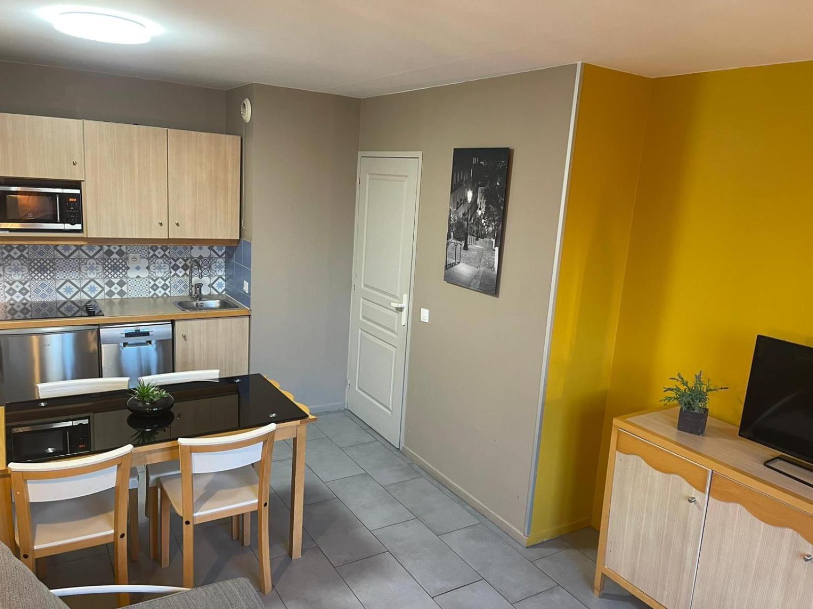 Appartement Near Disneyland เซร์ริส ภายนอก รูปภาพ