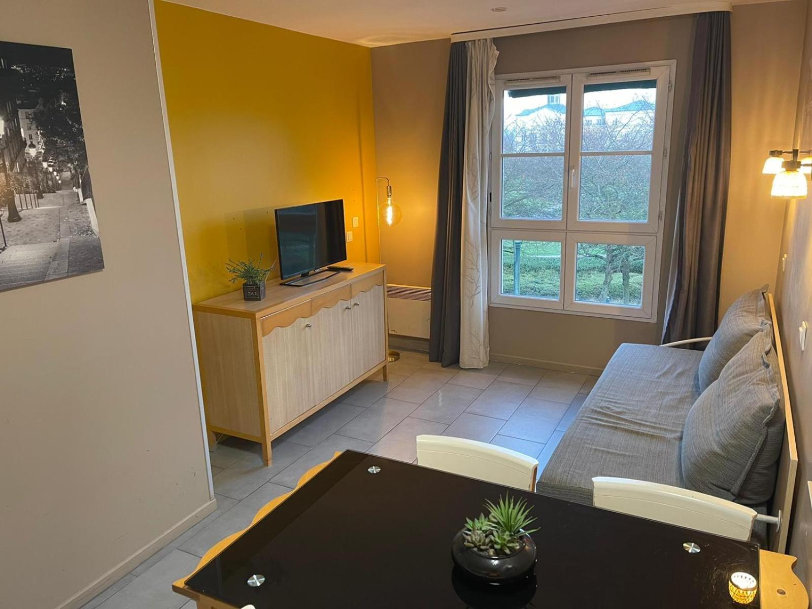 Appartement Near Disneyland เซร์ริส ภายนอก รูปภาพ